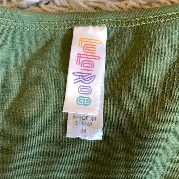 LulaRoe shirt - Picture 2 of 2